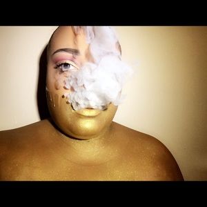 Meet your Posher, Ashly